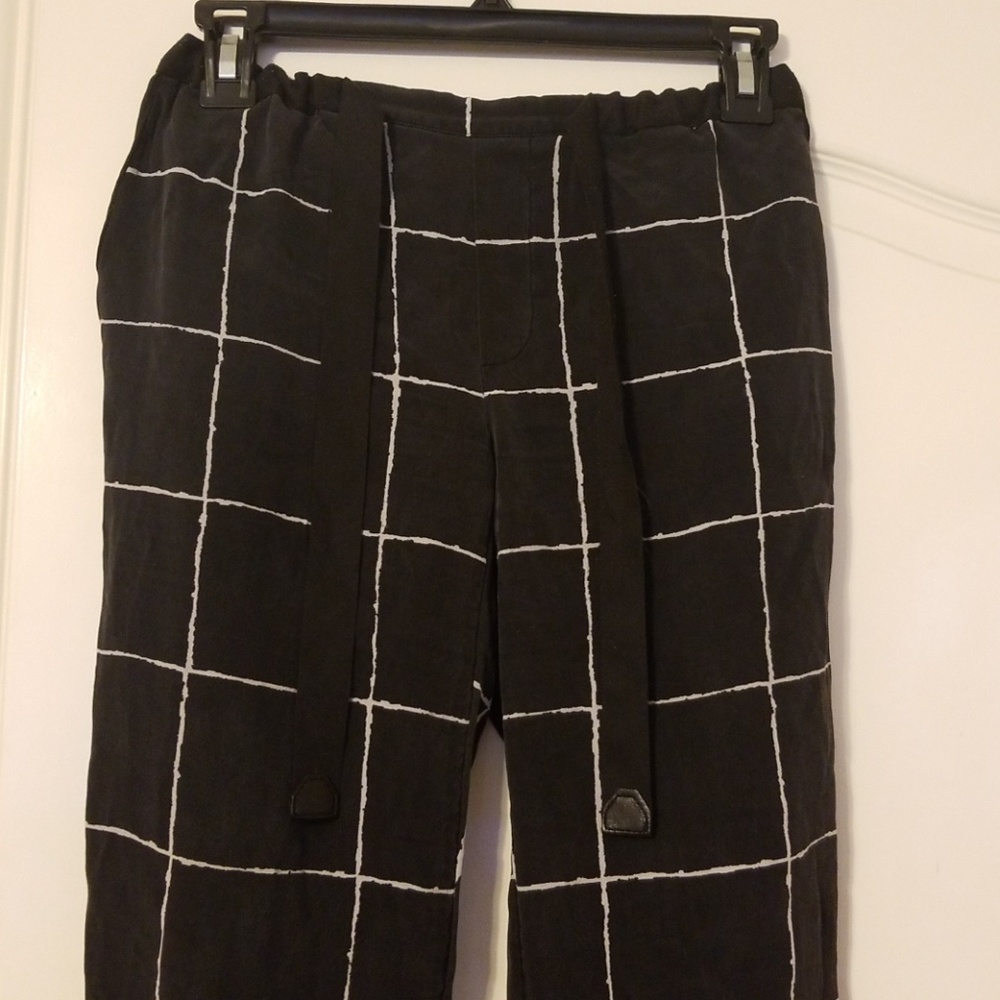 Faded black capri